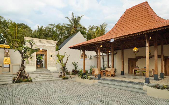 Changi Jungle Ubud Villas