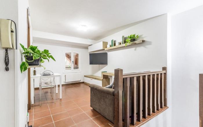 [Rua Pioppa] 2 guestWiFi Parking