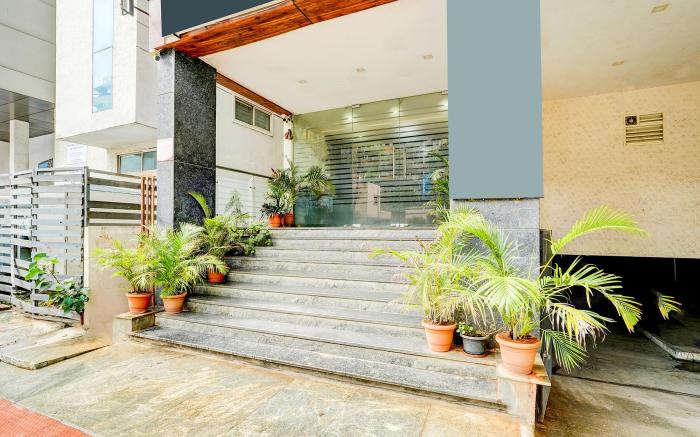 Via Royal Regalia Inn - Tilak Nagar Main Road, near Sagar Apollo Hospital