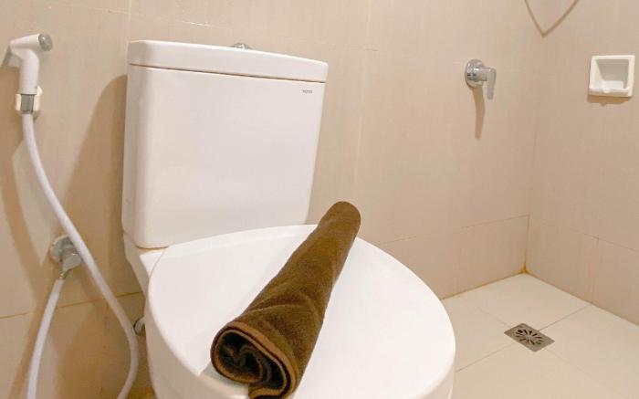 Studio Room near Mall at Star Semarang By Travelio