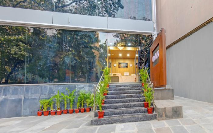 Super Townhouse OAK Banjara Hills Hyderabad