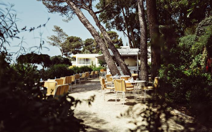 Les Roches Rouges, a Beaumier hotel