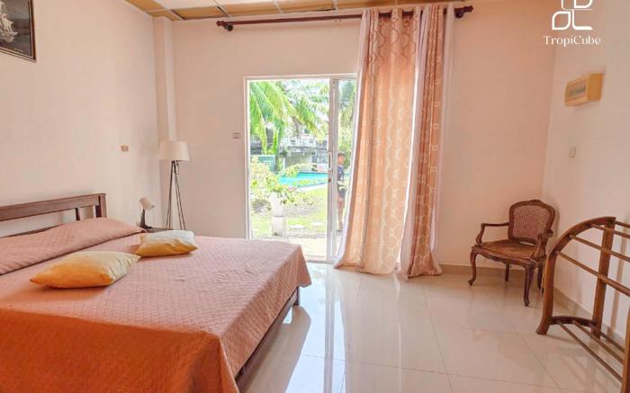 Lake View Resort by Tropicube