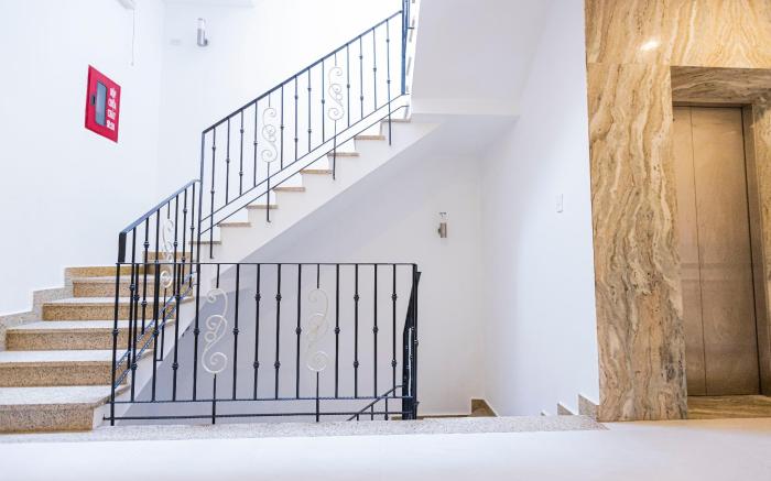 Phu Gia Hotel 99 Đường D1 KDC Him Lam