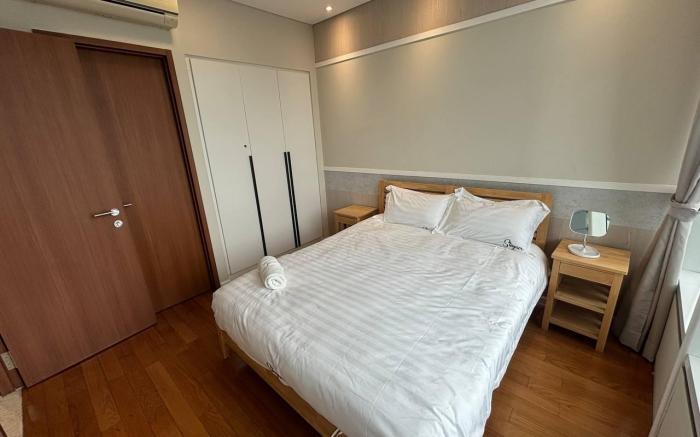 Sky Suite KLCC 2Bed1Bath Modern 03