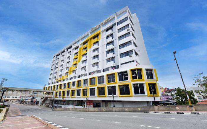 Sunday Near Jonker Street