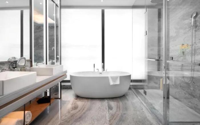 Auto City Ruili Hotel