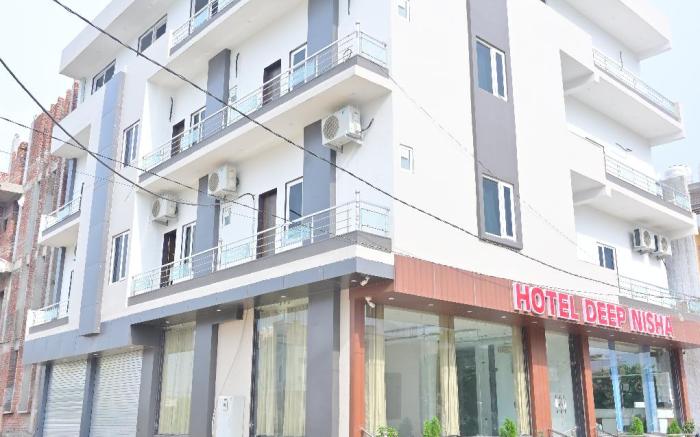 Hotel Deep Nisha
