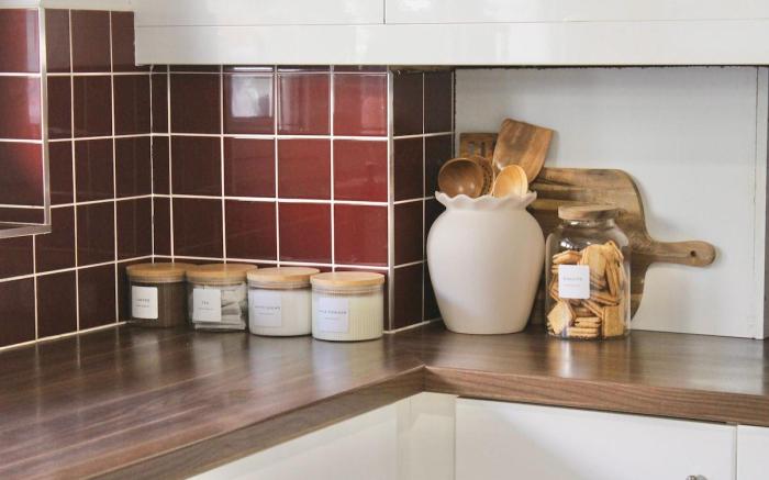 Large Double room, shared lounge, Garden home