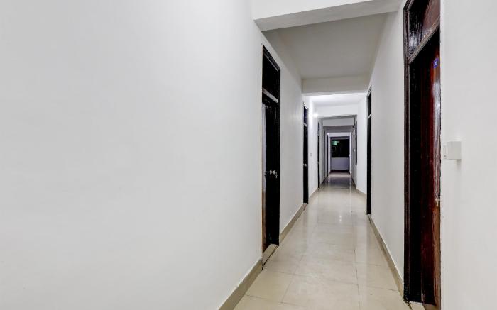 Hotel O Sector 4 Manraj Complex Gurugram