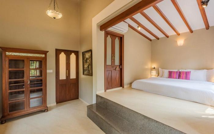 SaffronStays Casa Del Palms, 8BHK Villa Alibaug