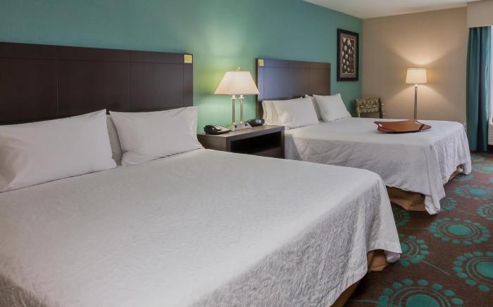 Spark by Hilton Bakersfield Central