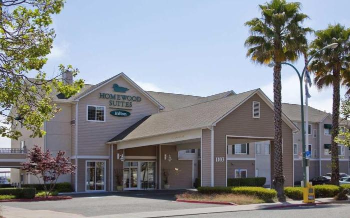 Homewood Suites By Hilton Oakland Waterfront Hotel
