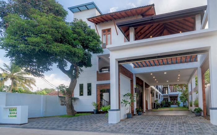 Harohi Hotel and Residence