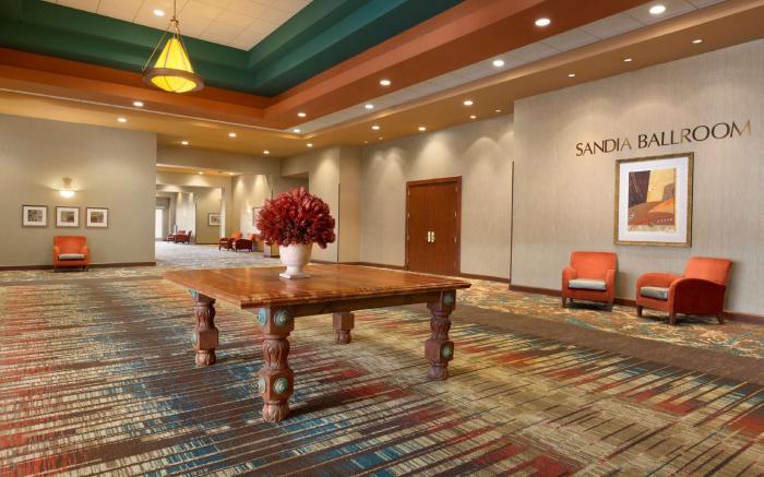 Embassy Suites by Hilton Albuquerque