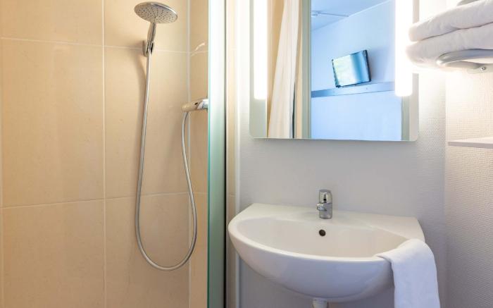 B&B HOTEL Rennes Est Cesson Sevigne