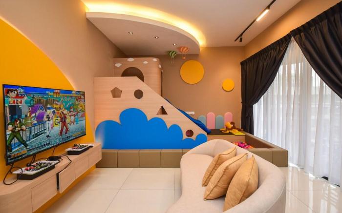 【Bathtub】The Castle Slide with Ball Pool @DangaBay