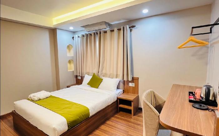 The Old Alley Hotel & Apartment