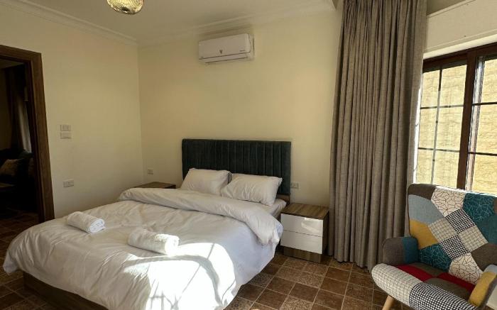 10 Antica Jabal Al Lweibdeh