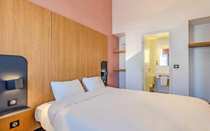 B&B HOTEL Brest Kergaradec Aeroport