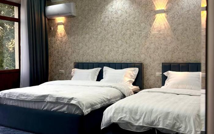 Bulvar Hotel & Hostel