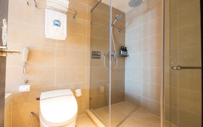 Shanghai International Tourism Resort Kangqiao Crystal Orange Hotel