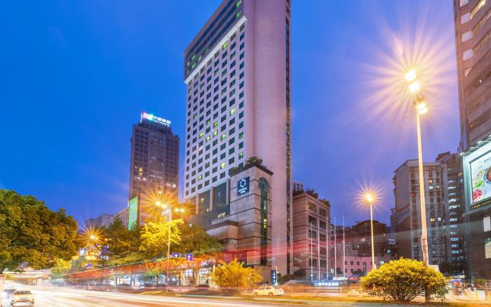 Guiyang Fountain Pool Crystal Orange Hotel
