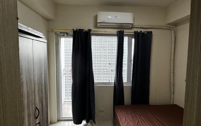 Breeze 1Br moa view
