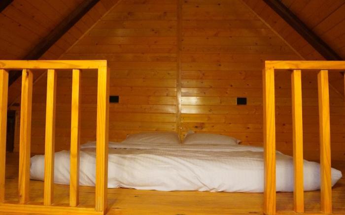 Luxury Wooden A-Frame Calangute /w Pool, Privacy