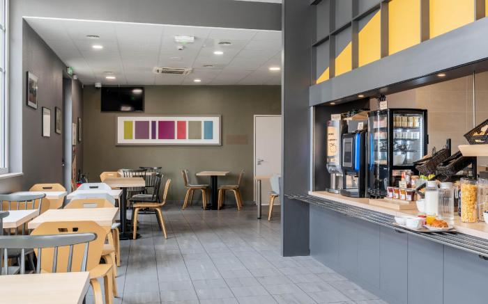 B&B HOTEL Lille Roubaix Campus Gare