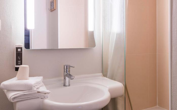 B&B HOTEL Troyes Barberey