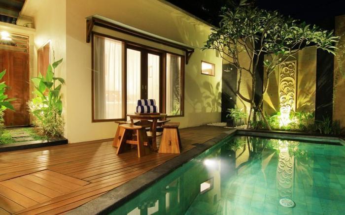 Ardha Chandra Villa
