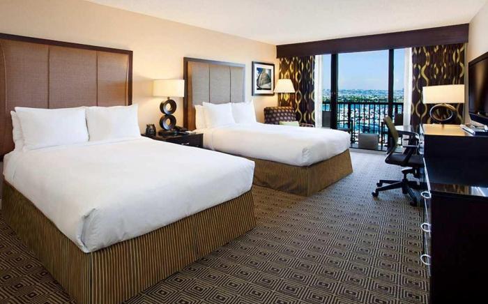 Hilton San Diego Airport Harbor Island Hotel