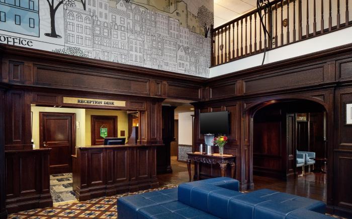 Irish Cottage Inn & Suites