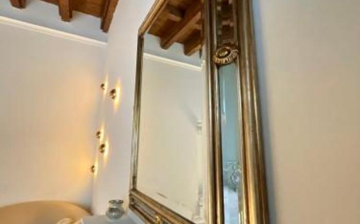 YOUnique Boutique Rooms