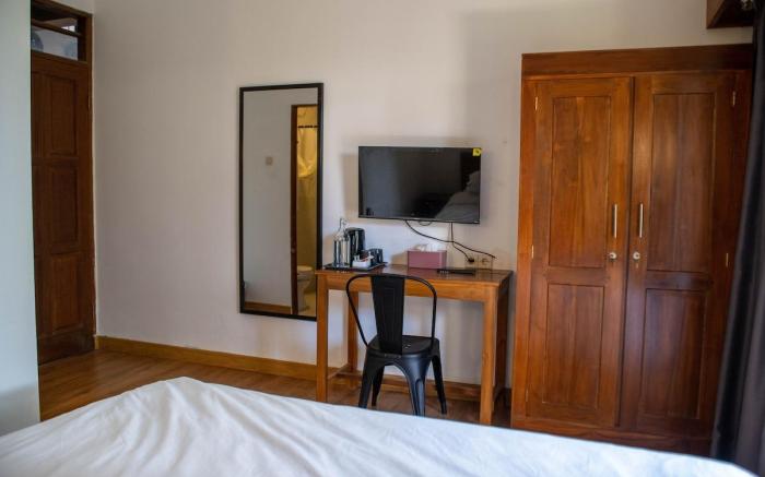 Villa Osha, 7 Bedroom Villa In Central Yogyakarta