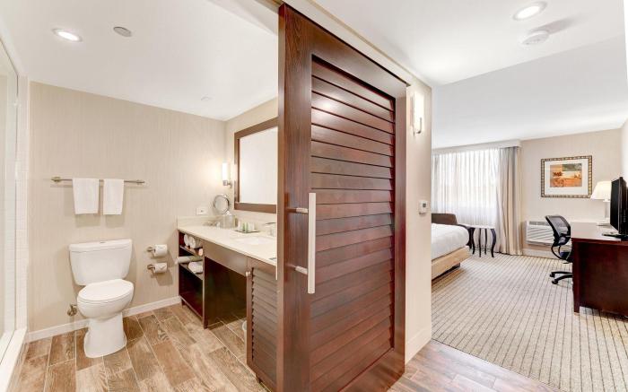 Hilton Irvine Orange County Airport