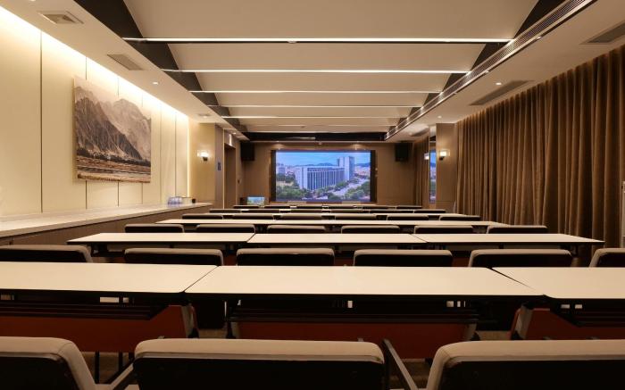 Howard Johnson By Wyndham Club Hotel Songshan Lake Dongguan