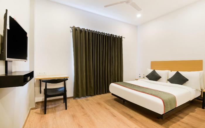 Townhouse The Awadh Airport Near Chaudhary Charan Singh International Airport