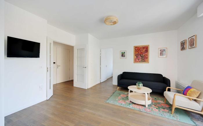 Charming apartment - 2BR-4P- Balcony- Malakoff