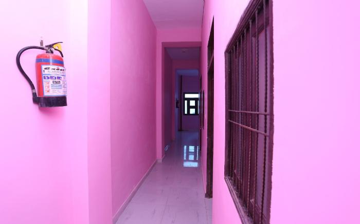 OYO 41214 Om Shiv Palace