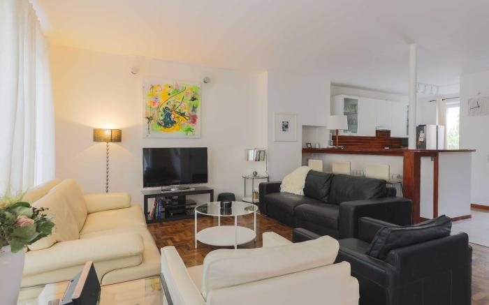 House with garden 4BR/10P near Paris