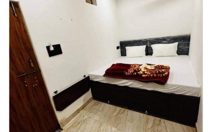 Bholashankara Vasavi Annapurna Satram