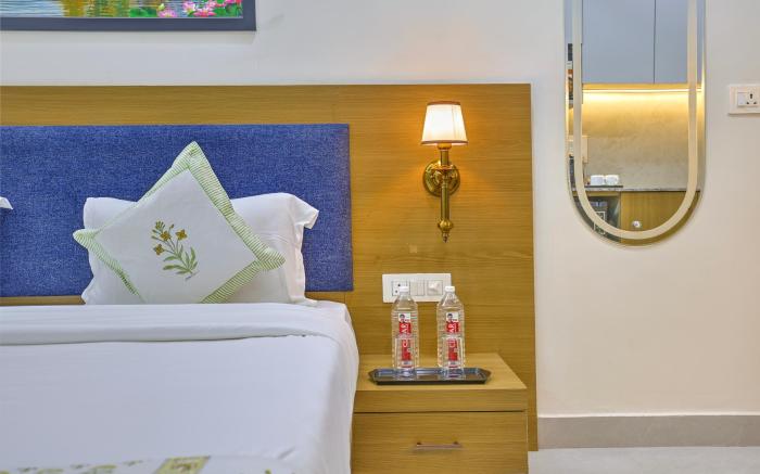 SkyLuxuria Medicity Hotel & Service Apartments