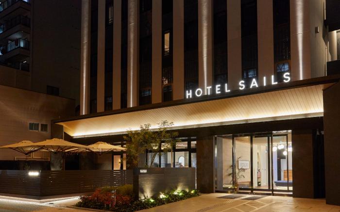 HOTEL SAILS