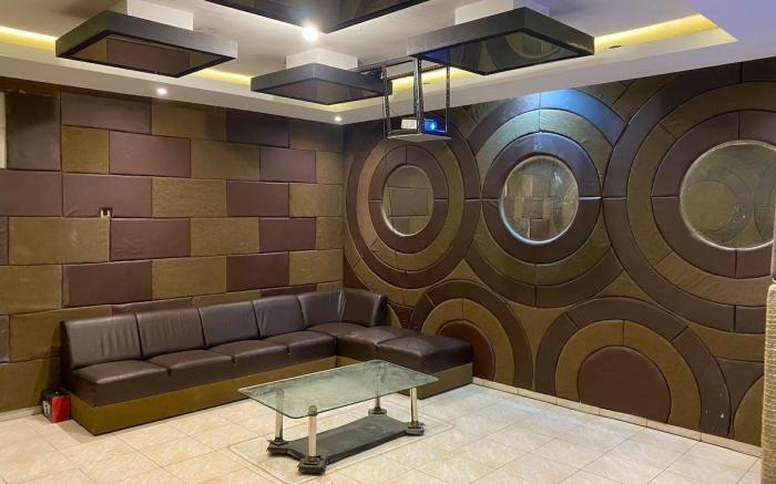 Royal Villa by CozyVilla at Puncak Resort Cipanas