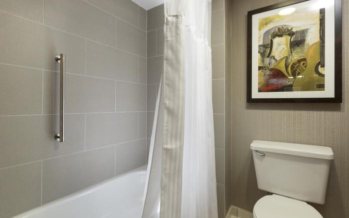 Doubletree Guest Suites Nashville Airport Hotel