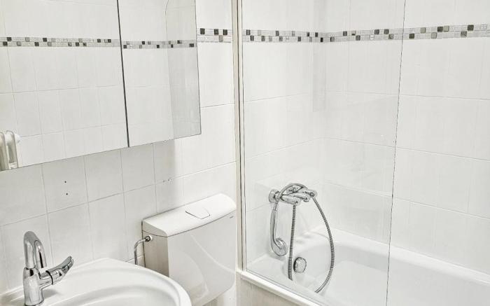 3 Zimmer Apartment mit Balkon