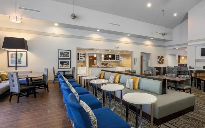 Homewood Suites By Hilton Memphis Hacks Cross