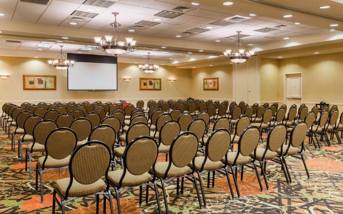 Hilton Garden Inn Buffalo Airport